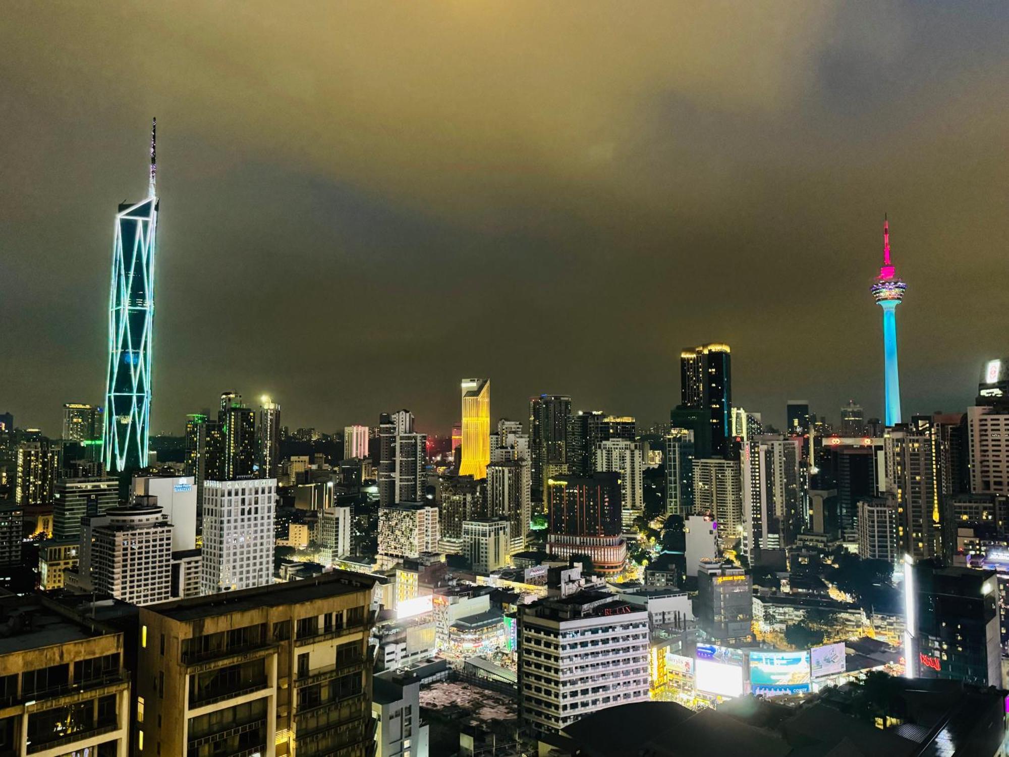 Luxury Suites At Axon Residence Kuala Lumpur Exteriör bild